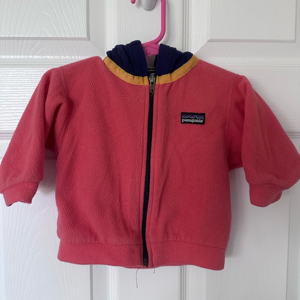 Patagonia fleece jacket. Great condition. Size 6 months